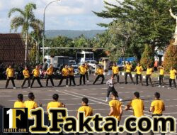 Jaga Kesehatan dan Stamina, Polres Karangasem Gelar Olahraga Bersama di Lapangan Pesat Gatra