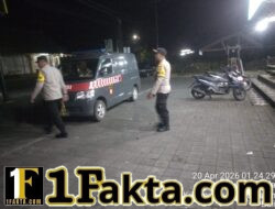Pastikan Situasi Kamtibmas Tetap Kondusif, Personel Polsek Selat Gelar Patroli Barcode