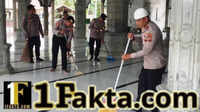 Kapolsek Idi Tunong Pimpin Aksi Bersih Masjid, Wujud Kepedulian Sosial Polri