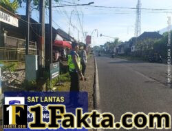 Satuan Lalulintas Polres Karangasem Berikan Pengamanan Selama Kegiatan Ida Betara Turun Kabeh