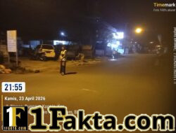 Sinergitas Tanpa Batas, Polri, Linmas, dan Pecalang Amankan Proyek Kabel Telkom di Bungaya Kangin