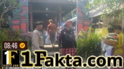 Sinergi Bhabinkamtibmas dan Pecalang, Amankan Puncak Ngaben Masal Dadia Tangkas Kori Agung di Bebandem