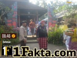 Sinergi Bhabinkamtibmas dan Pecalang, Amankan Puncak Ngaben Masal Dadia Tangkas Kori Agung di Bebandem