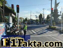 Pastikan Ketertiban dan Kelancaran Arus Lalulintas, Personil Sat Lantas Atensi Pos Sore dan Gatur Lalin di Ktl 2