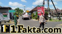 Kawal Ketat Upacara Adat, Babinsa Rejasa Pastikan Prosesi Ngaben Berjalan Aman, Tertib, dan Lancar