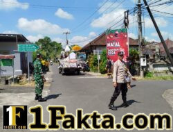 Kawal Ketat Upacara Adat, Babinsa Rejasa Pastikan Prosesi Ngaben Berjalan Aman, Tertib, dan Lancar