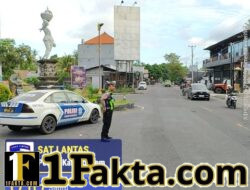 Pastikan Lalulintas Berjalan Lancar,  Unit Turjawali Sat Lantas Lakukan Gatur Lalin di Pos 3 Patung Salak Jasri