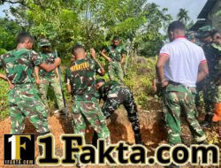 Tingkatkan Kesehatan Warga, Satgas TMMD Lanjutkan Pembuatan MCKSemangat Gotong Royong, Satgas TMMD dan Warga Gali Lubang MCK di Umbu Wangu