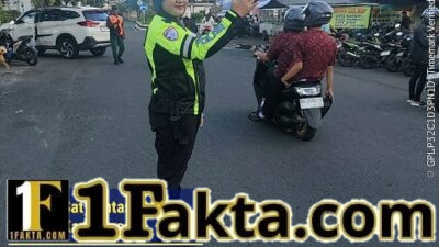 Satlantas Polres Karangasem Atensi Pos Sore dan Gatur Lalin, di Pasar Senggol Jalan Gajah Mada Amlapura