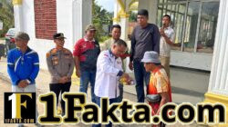 Bersama Buruh, Polisi Rayakan May Day dengan Aksi Hijau dan Bhakti Sosial Di Kecamatan Ukui