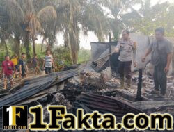 Satu Unit Rumah Pangkalan Lesung Pelalawan Terbakar