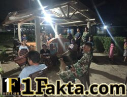 Pererat Kemanunggalan, Satgas TMMD Kodim 1602/Ende Kunjungi Warga di Malam Hari