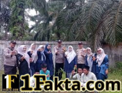 Polsek Pangkalan Kuras Tanam Bibit Manggis dan Sosialisasikan Green Policing di Sekolah