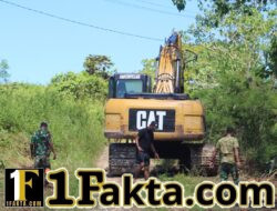 Satgas TMMD ke-128 Kodim 1629/SBD Bantu Pembuatan Jalan di Desa Umbu Wangu