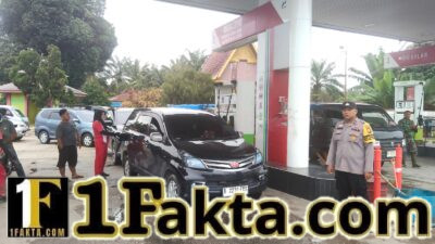 Polsek Bunut Pantau Stok BBM di SPBU Lubuk Terap, Antrian Mengular akibat Kelangkaan di SPBU Lain