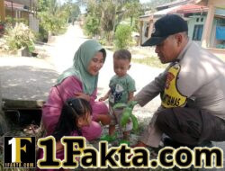 Tanam Bibit Pohon Ini, Polsek Bunut Juga Sosialisasikan Ketahanan Pangan