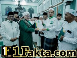 Abu Mudi Lantik Pengurus Tastafi Se-Aceh dan Perwakilan Luar Negerib