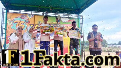 Ajang balab boat memperebutkan piala wali kota