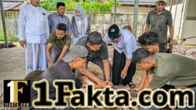 Hari Raya Idul Adha, Kapolres Lhokseumawe Sembelih Langsung Hewan Kurban di Mapolres