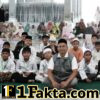 Penobatan Ayah yatim GBP Kota Langsa di Mesjid Raya Kota Langsa di berikan oleh Lembaga Sosial Abulyatama dan Komunitas shadiqati Muqarrabat Langsa