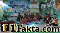 Pastikan Aman dan Lancar, Babinsa Bersama Bhabinkamtibmas Hadiri Khitanan Massal di Tabanan
