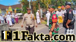 Babinsa Desa Buahan Monitoring Kegiatan Pujawali sebagai Wujud Dukungan terhadap Tradisi Adat