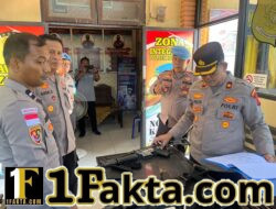 Wakapolres Aceh Timur Periksa Senjata Dinas Jajaran Polsek, Tekankan Disiplin sebagai Bentuk Tanggung Jawab