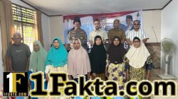 Ketua DPP Elang 3 Hambalang Riau Bersama Kapolsek Kampar Bagikan 100 Paket Sembako ” Qs muhammad ayat 7 ” Desa Koto Tibun