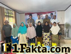 Ketua DPP Elang 3 Hambalang Riau Bersama Kapolsek Kampar Bagikan 100 Paket Sembako ” Qs muhammad ayat 7 ” Desa Koto Tibun