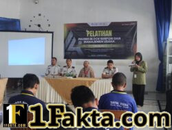 Dari Balik Jeruji Menuju Kemandirian, WBP Lapas Sidoarjo Dibekali Pelatihan Pembuatan Paving Blok dan Manajemen Usaha