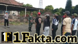 Personel Koramil Pupuan Matangkan Paskibraka SMA N 1 Pupuan Hadapi Upacara HUT RI Ke-81