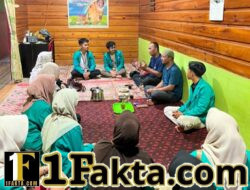 **DANRAMIL Linge Berikan Pembekalan Kepemimpinan kepada Mahasiswa PPKPM IAIN Takengon di Desa Pantan Nangka**