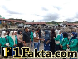 Ketua STIKes PNAD Berikan Bantuan Uang Tunai kepada Mahasiswa Korban Kebakaran di Jagong Jeget