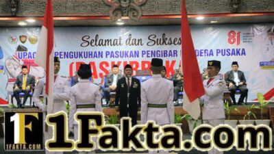 Kukuhkan 17 Paskibraka Taput, Bupati Tekankan Disiplin, Karakter dan Tanggung Jawab Generasi Muda