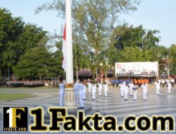 Wakil Wali Kota Langsa Pimpin Penurunan Sang Merah Putih, Upacara Berlangsung Khidmat