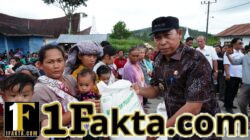 Bupati Taput Salurkan Bantuan Pangan untuk 41.140 Keluarga, Warga Diminta Aktif Perbarui Data Perlinsos