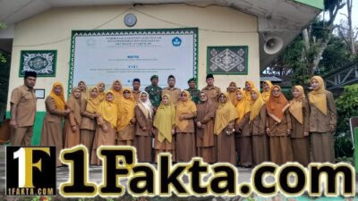 Pimpin Upacara di SMPN 10 Takengon, Serka Sukardi Gayo Ingatkan Siswa Jauhi Bullying dan Pergaulan Negatif