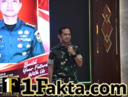 Bangun Generasi Muda Berkarakter, Kasrem 044/Gapo Sampaikan Materi Bela Negara di PKKMB IGM 